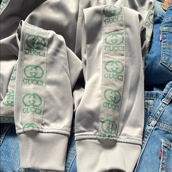 Gucci Gray Sweatpants - Picture 4 of 9